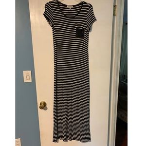 Monteau Maxi Dress